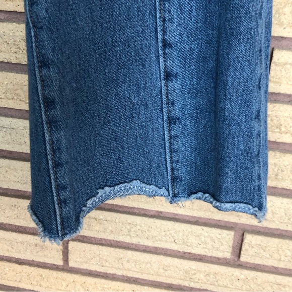 Med Waist Denim Jeans - 29 - Amuse Society - Women's Jeans - Relaxed - Picture 11 of 13